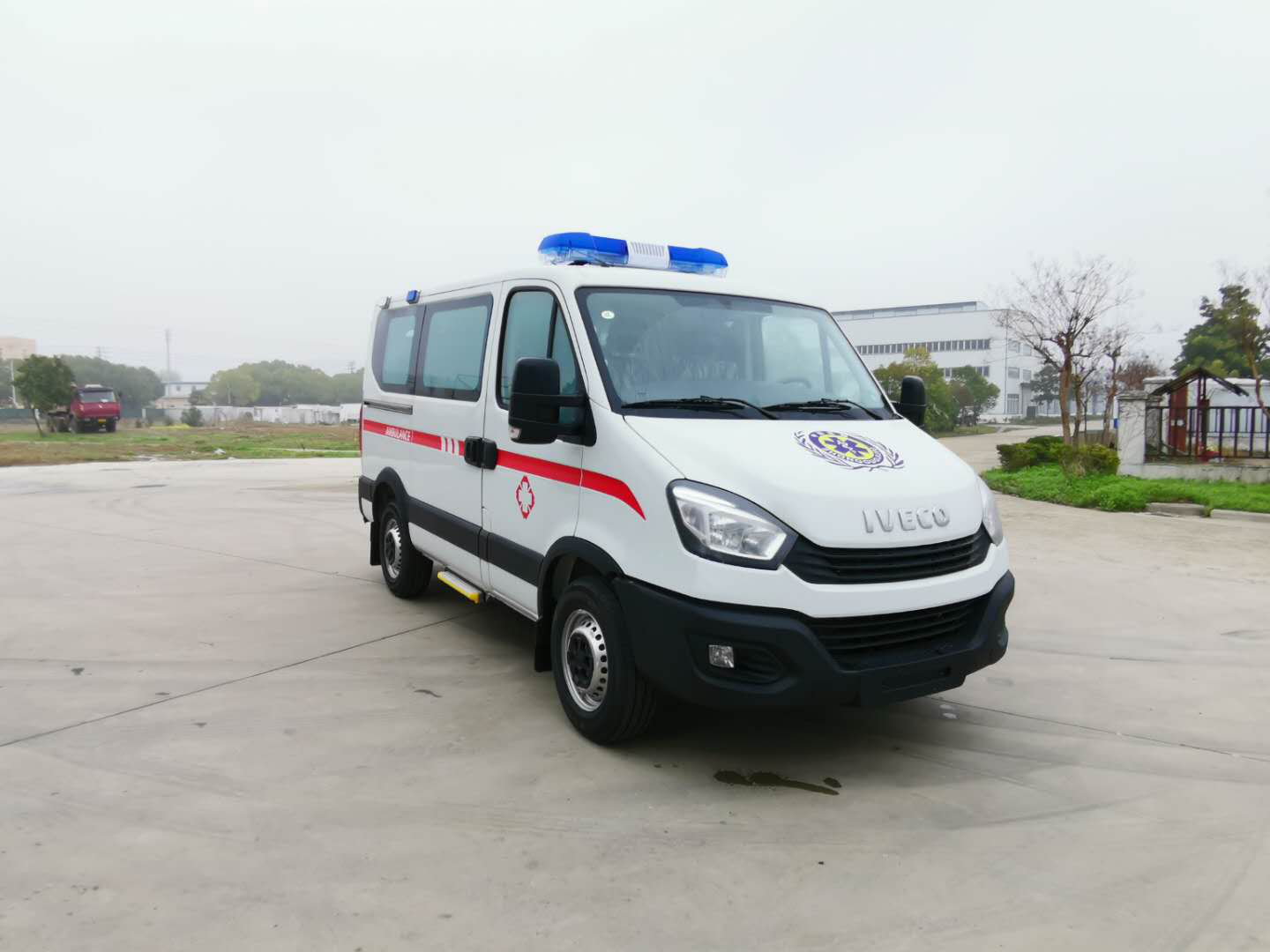 依維柯M1-30救護車