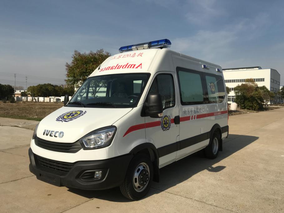 依維柯負壓救護車